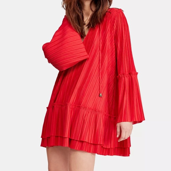 Free People Can’t Help It Pleated Mini Dress Red Bell Sleeve M EUC - Picture 3 of 12